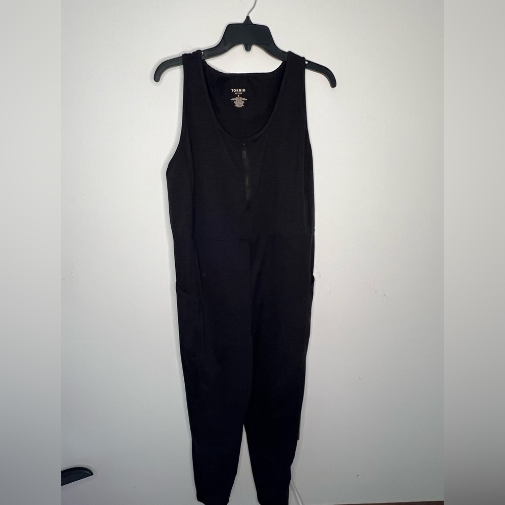 Black Sleeveless Jumpsuit